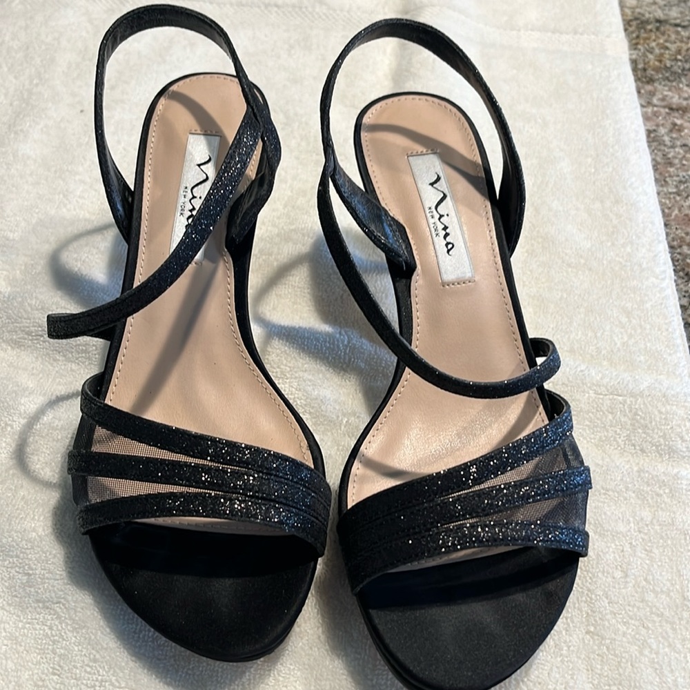 Nina women’s dress sandals